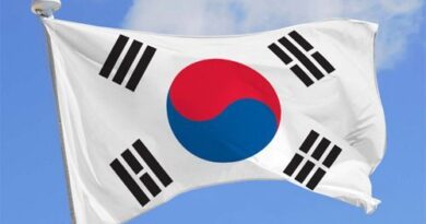 صاروخ هيونمو-5 الكوري الجنوبي أثناء العرض العسكري في سيول، يرمز إلى تصاعد القوة الدفاعية في آسيا